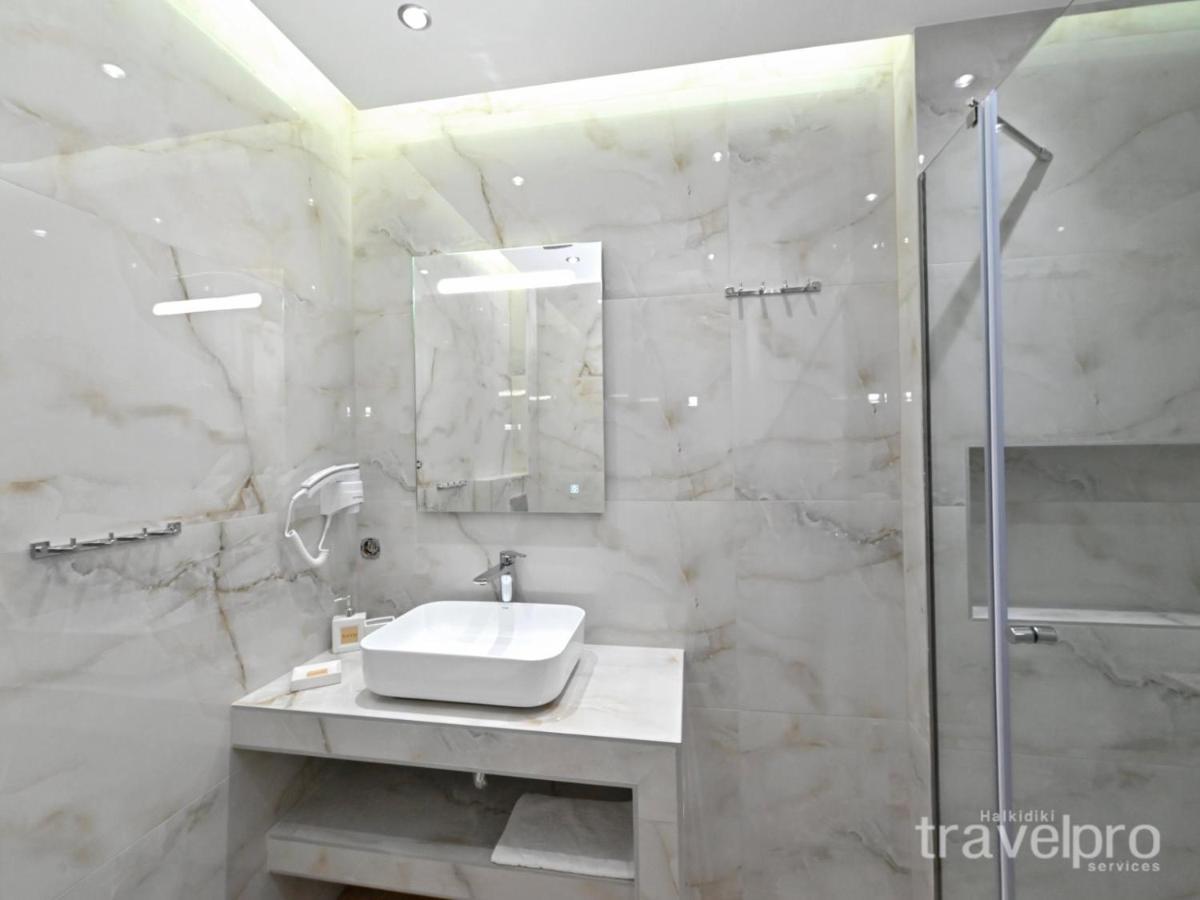 Sabbia Apartments Seafront By Rentalspro Services - Nea Moudania Halkidiki Екстериор снимка