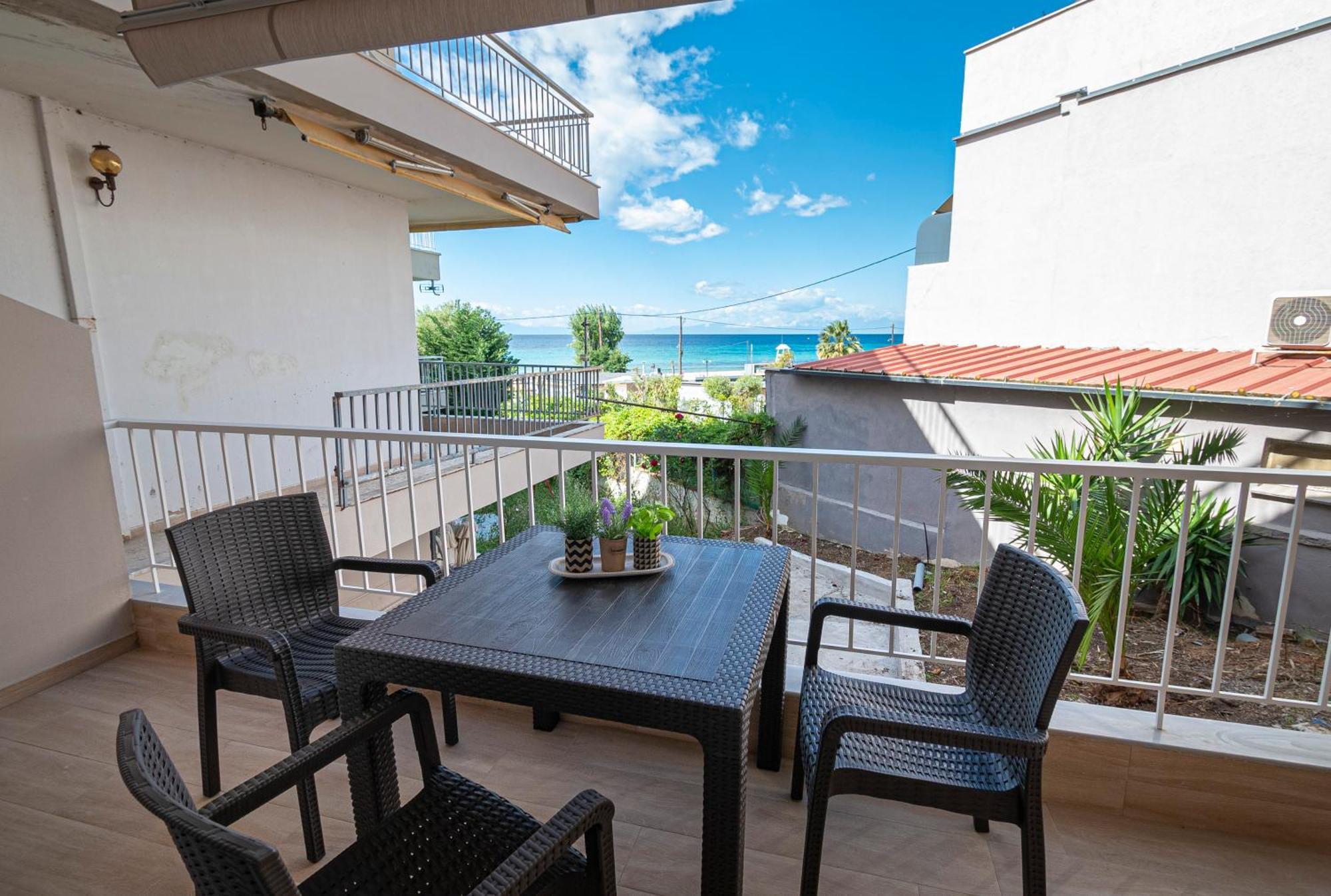 Sabbia Apartments Seafront By Rentalspro Services - Nea Moudania Halkidiki Екстериор снимка
